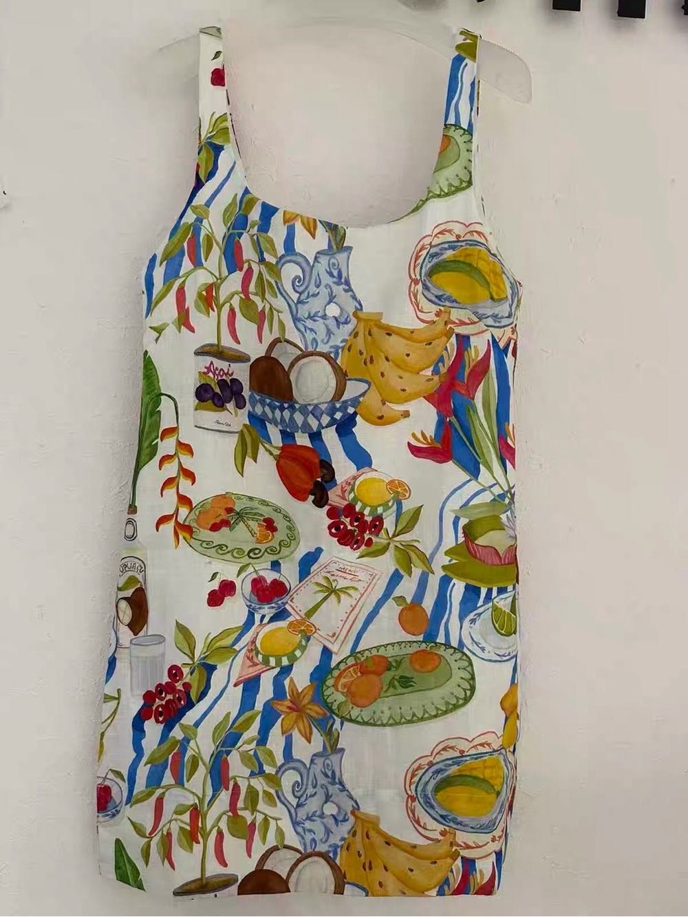 Farm Rio women dress M. NWOT - Picture 2 of 3